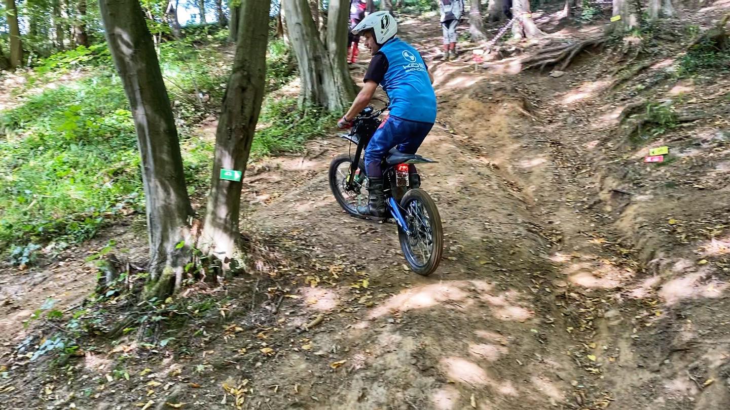 Endurofun Surron Trial opleiding - wedstrijd 13