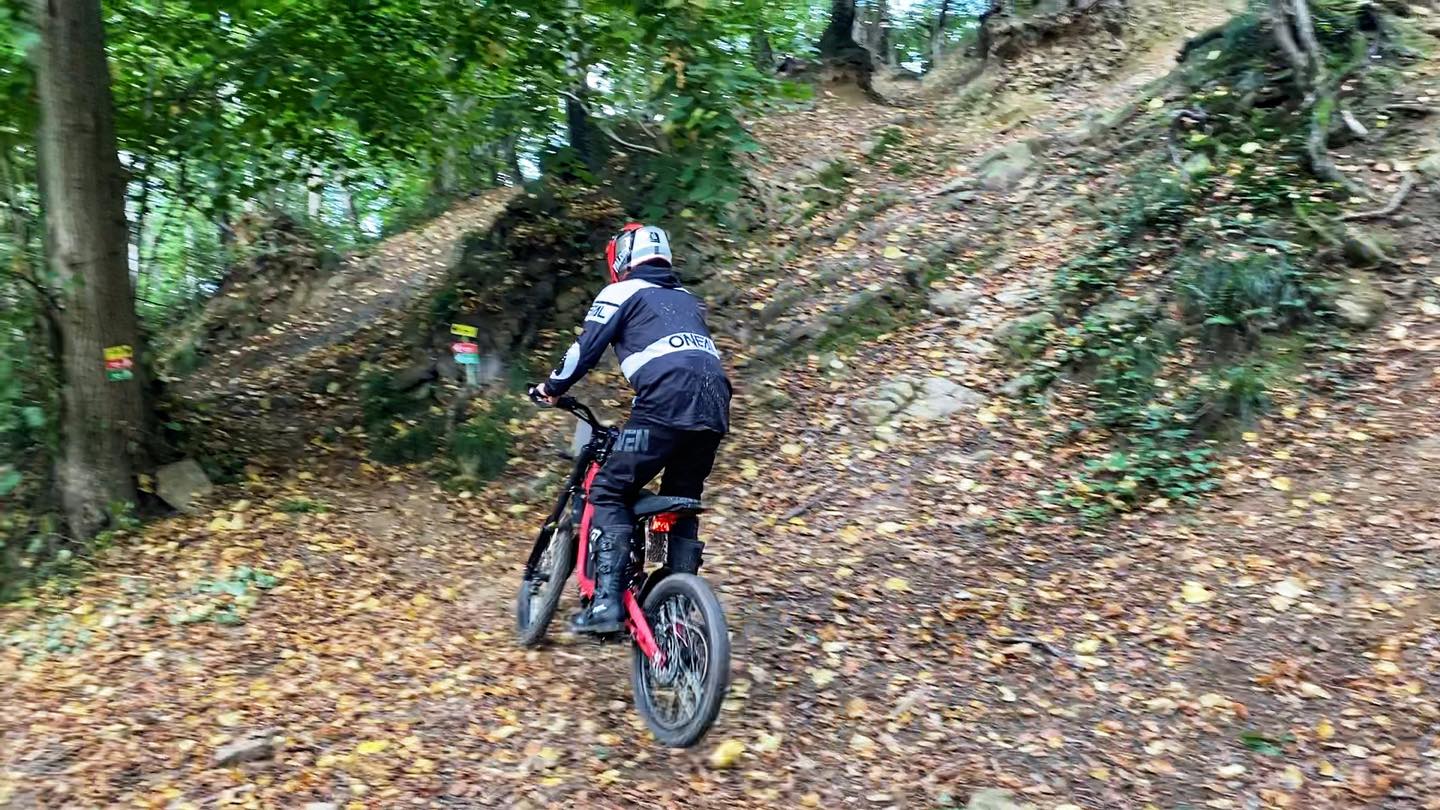 Endurofun Surron Trial opleiding - wedstrijd 3