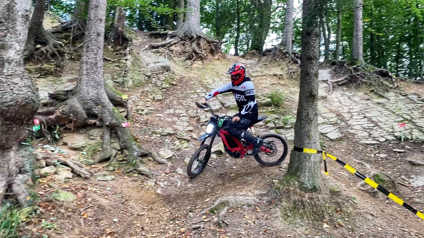 Endurofun Surron Trial opleiding - wedstrijd 4