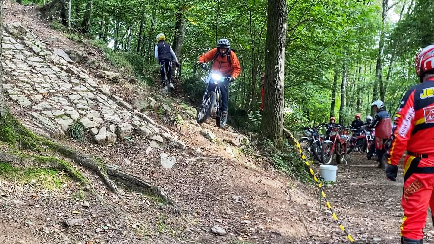 Endurofun Surron Trial opleiding - wedstrijd 6