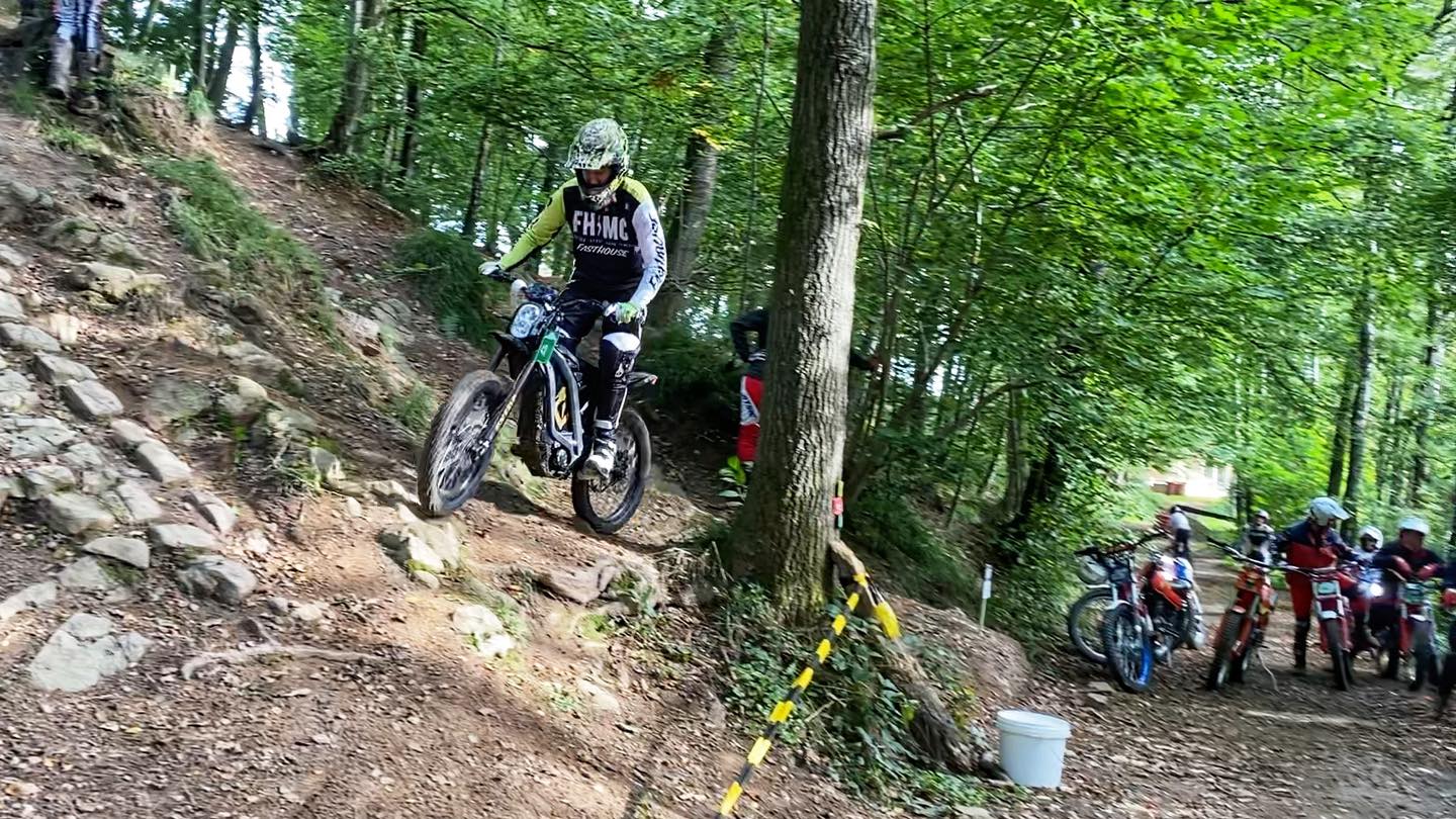 Endurofun Surron Trial opleiding - wedstrijd 7
