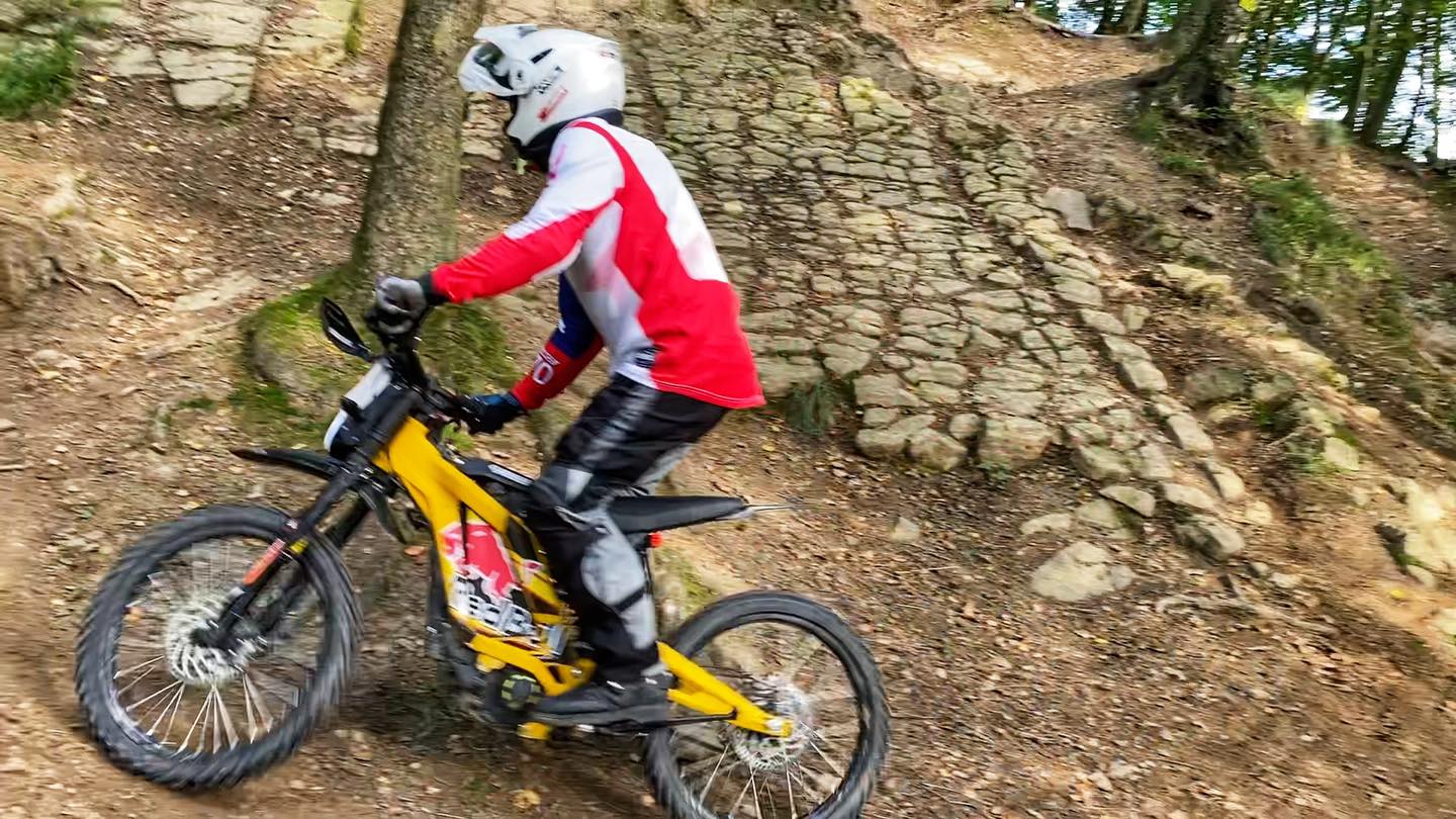 Endurofun Surron Trial opleiding - wedstrijd 8